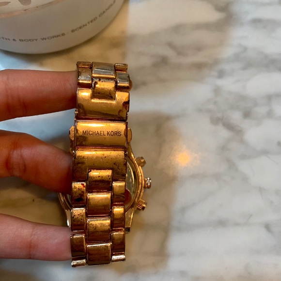 Michael Kors Watch - Rose Gold - Picture 3 of 6